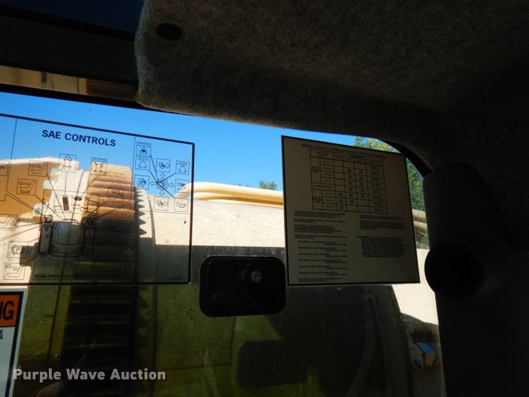 image for item FR9118 2002 Gradall XL3100  rubber tired excavator