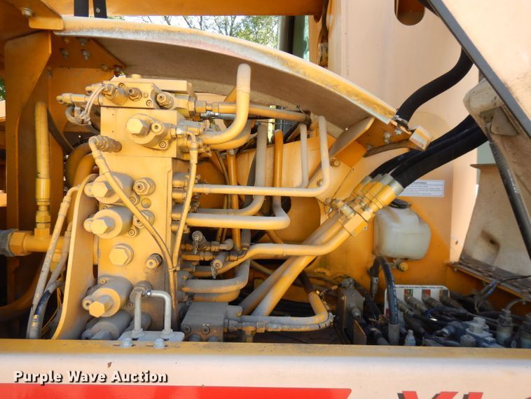 image for item FR9118 2002 Gradall XL3100  rubber tired excavator