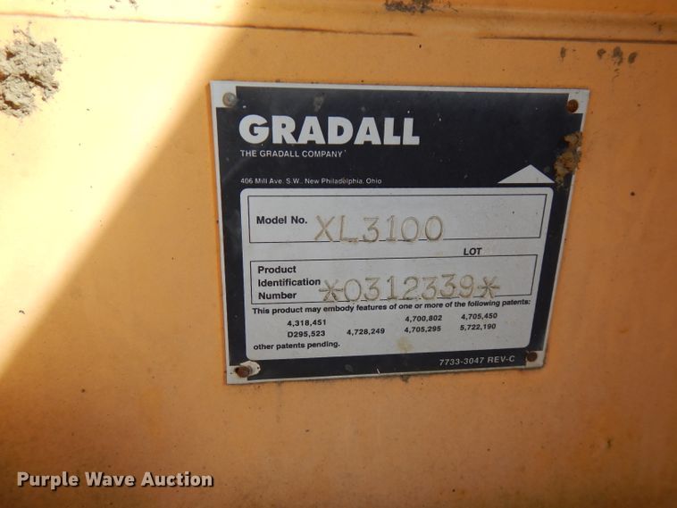 image for item FR9118 2002 Gradall XL3100  rubber tired excavator