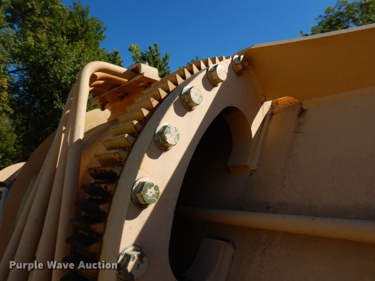 image for item FR9118 2002 Gradall XL3100  rubber tired excavator