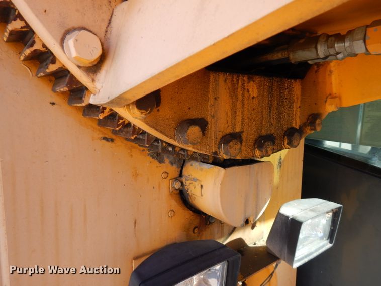 image for item FR9118 2002 Gradall XL3100  rubber tired excavator