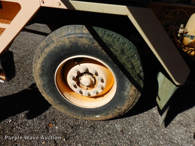 image for item FR9118 2002 Gradall XL3100  rubber tired excavator