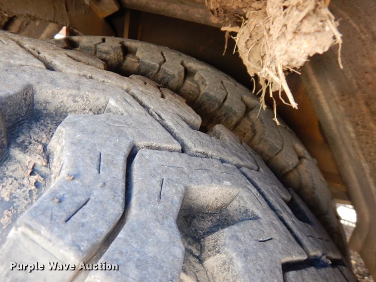 image for item FR9118 2002 Gradall XL3100  rubber tired excavator