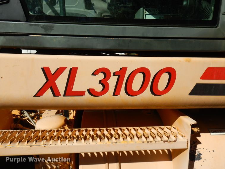 image for item FR9118 2002 Gradall XL3100  rubber tired excavator