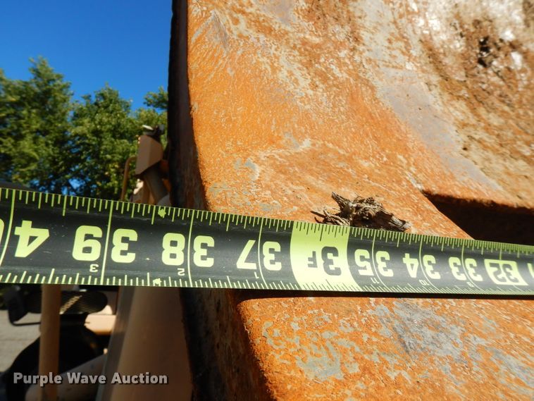 image for item FR9118 2002 Gradall XL3100  rubber tired excavator