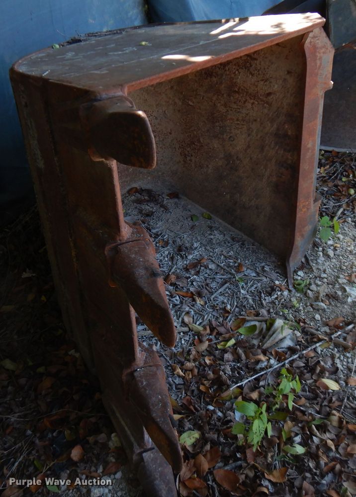 image for item FR9118 2002 Gradall XL3100  rubber tired excavator