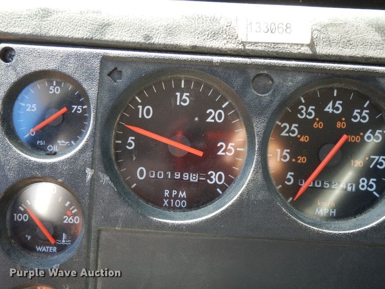 image for item FR9120 1999 Freightliner FL80  bucket truck