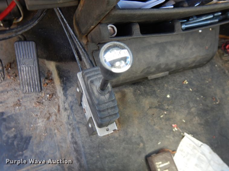 image for item FR9120 1999 Freightliner FL80  bucket truck