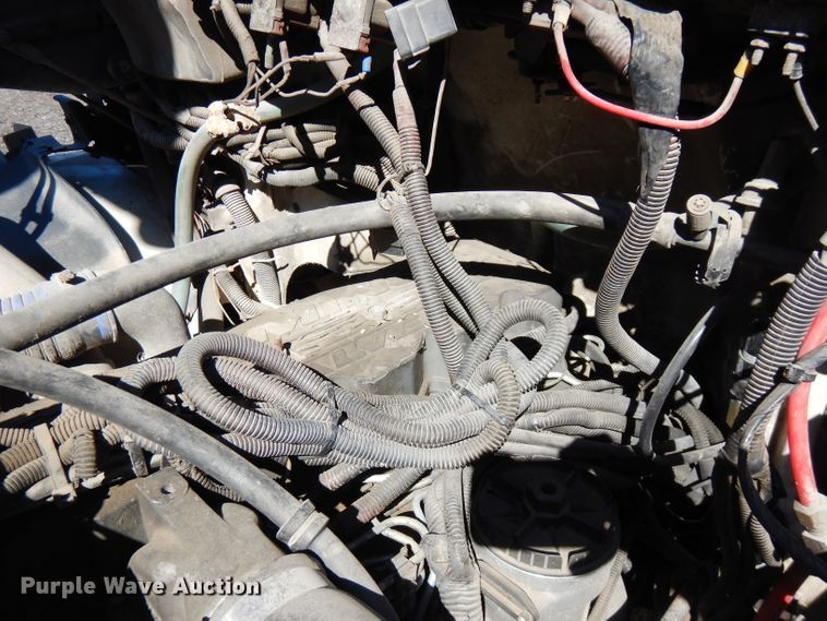 image for item FR9120 1999 Freightliner FL80  bucket truck