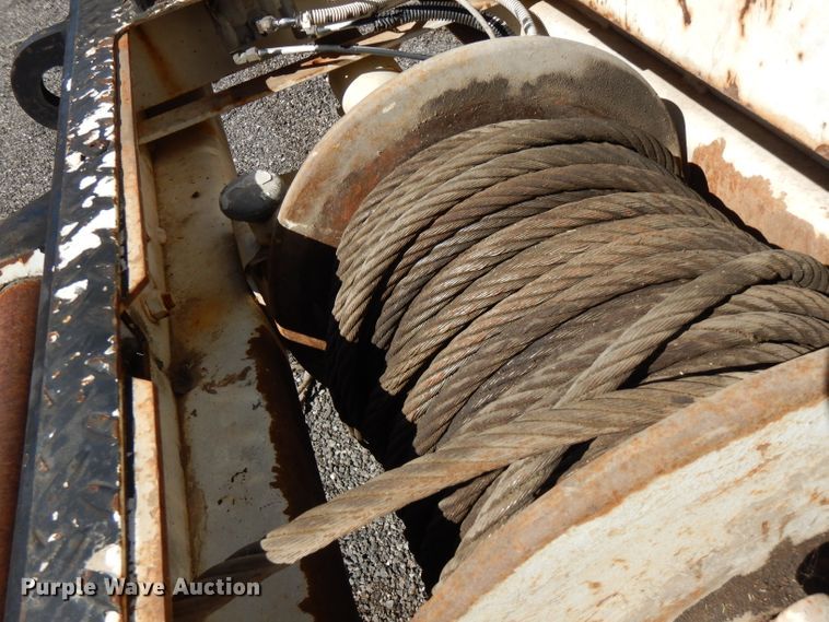 image for item FR9120 1999 Freightliner FL80  bucket truck