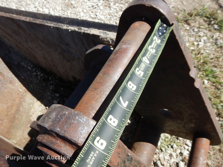 image for item FR9122 (2) backhoe buckets