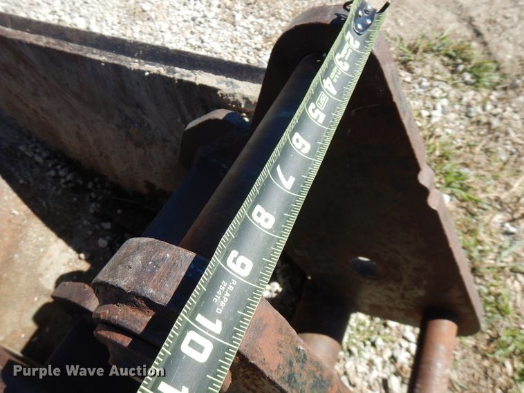 image for item FR9122 (2) backhoe buckets