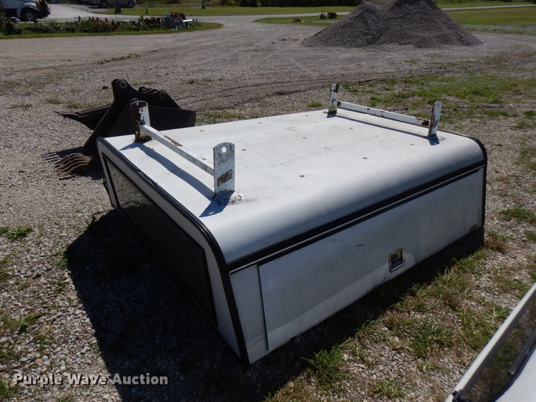 image for item FR9123 ARE pickup truck topper