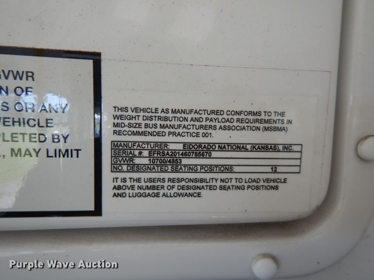 image for item FR9127 2006 Ford E350 Super Duty  shuttle bus