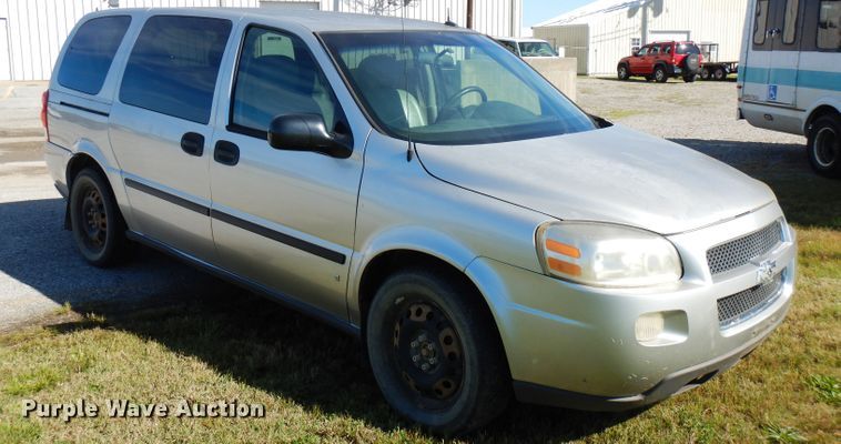 image for item FR9129 2006 Chevrolet Uplander LS  van