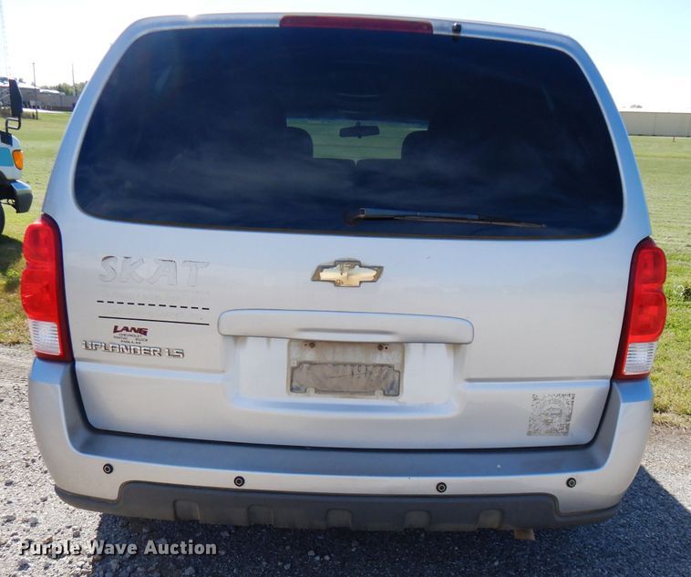image for item FR9129 2006 Chevrolet Uplander LS  van