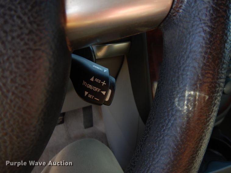 image for item FR9129 2006 Chevrolet Uplander LS  van