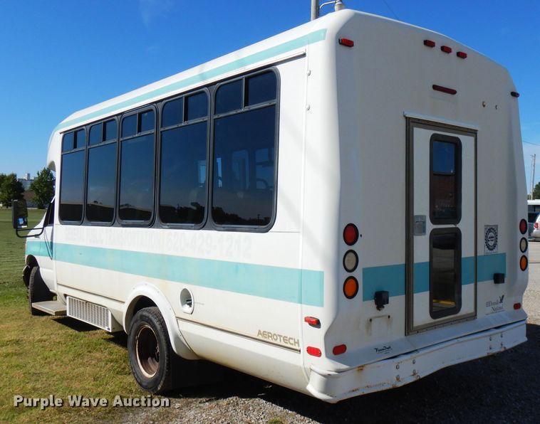 image for item FR9130 2007 Ford Econoline E450  shuttle bus