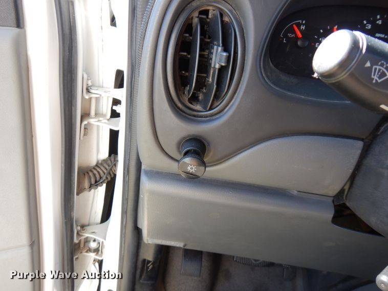 image for item FR9130 2007 Ford Econoline E450  shuttle bus