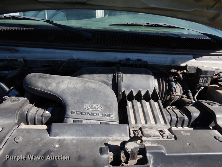 image for item FR9130 2007 Ford Econoline E450  shuttle bus