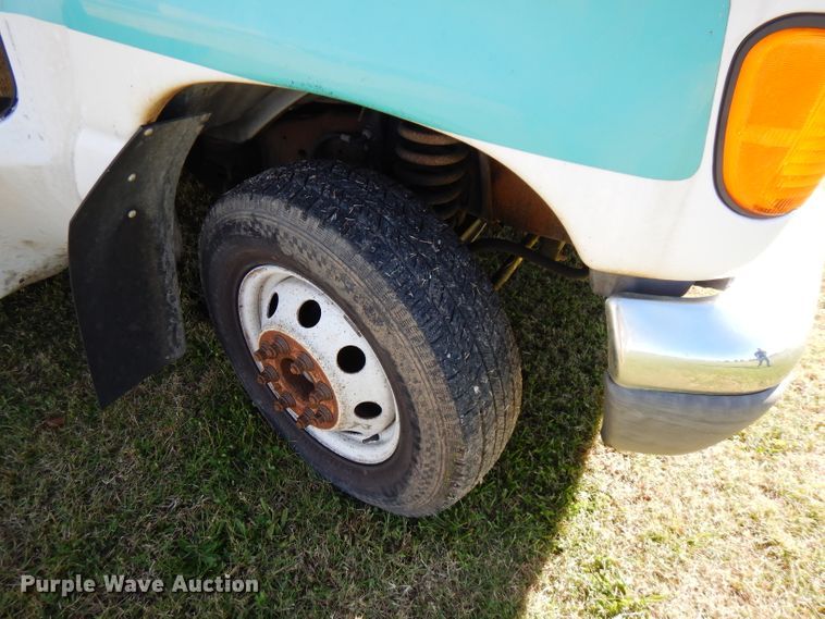 image for item FR9130 2007 Ford Econoline E450  shuttle bus