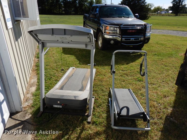 image for item FR9132 (2) Treadmills