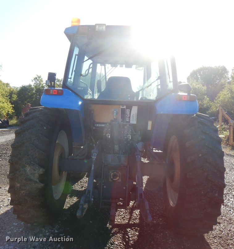 image for item FR9135 New Holland 8260  tractor