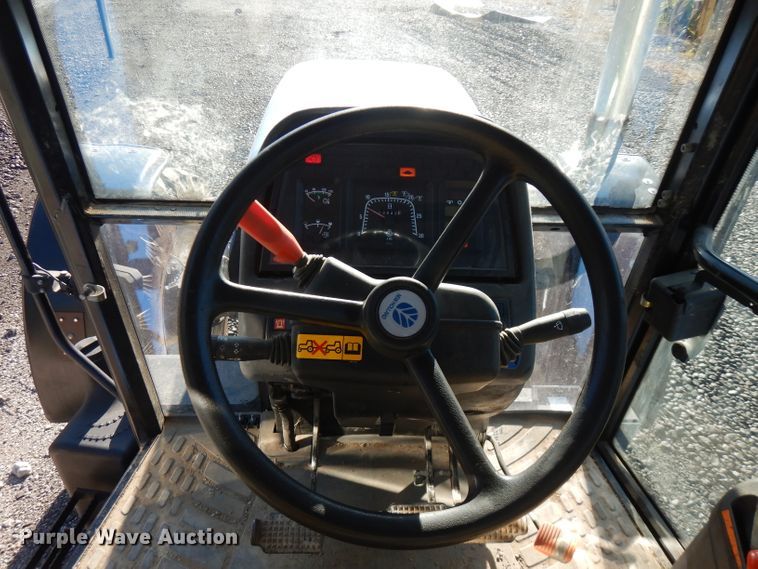 image for item FR9135 New Holland 8260  tractor