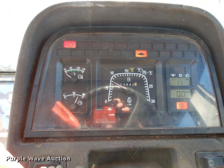 image for item FR9135 New Holland 8260  tractor