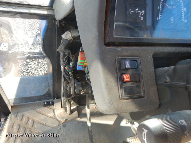 image for item FR9135 New Holland 8260  tractor