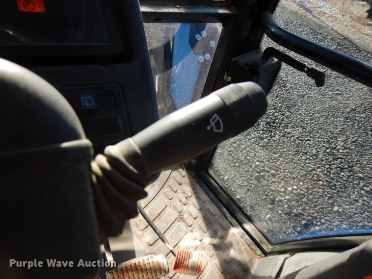 image for item FR9135 New Holland 8260  tractor