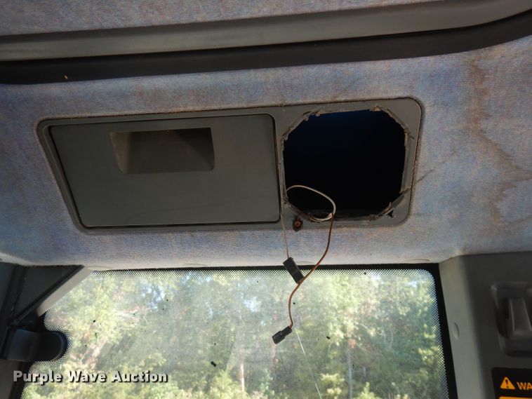 image for item FR9135 New Holland 8260  tractor