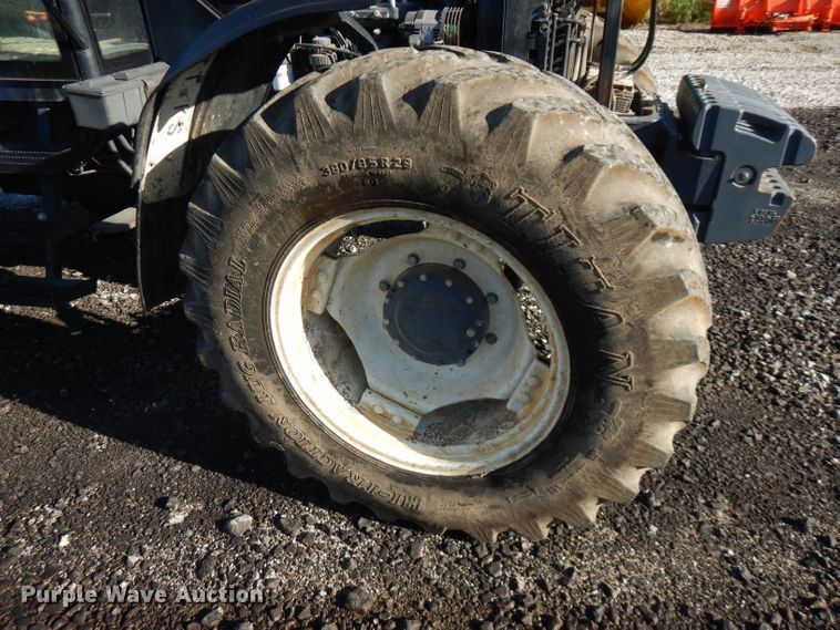 image for item FR9135 New Holland 8260  tractor