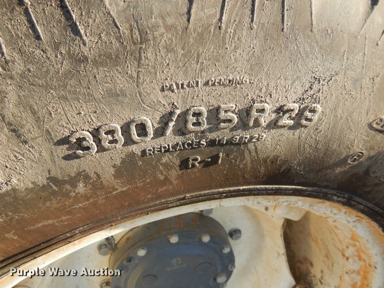 image for item FR9135 New Holland 8260  tractor