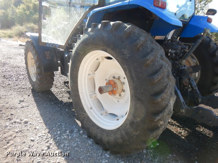 image for item FR9135 New Holland 8260  tractor