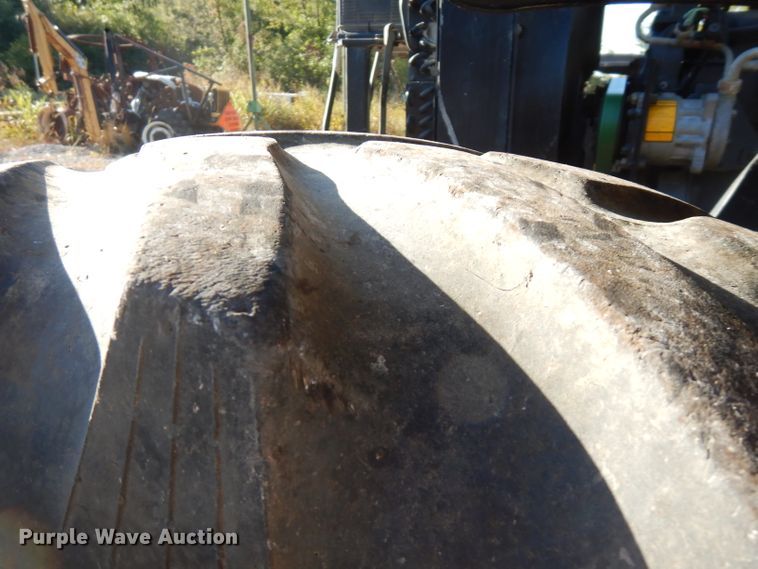 image for item FR9135 New Holland 8260  tractor