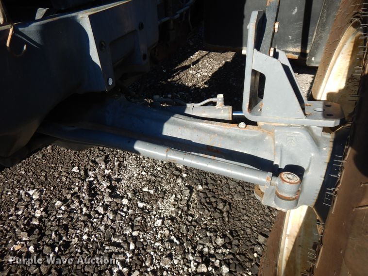 image for item FR9135 New Holland 8260  tractor