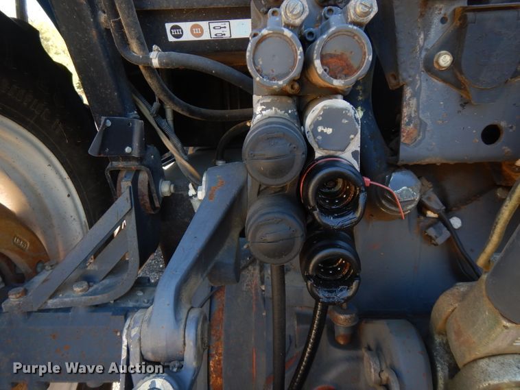 image for item FR9135 New Holland 8260  tractor