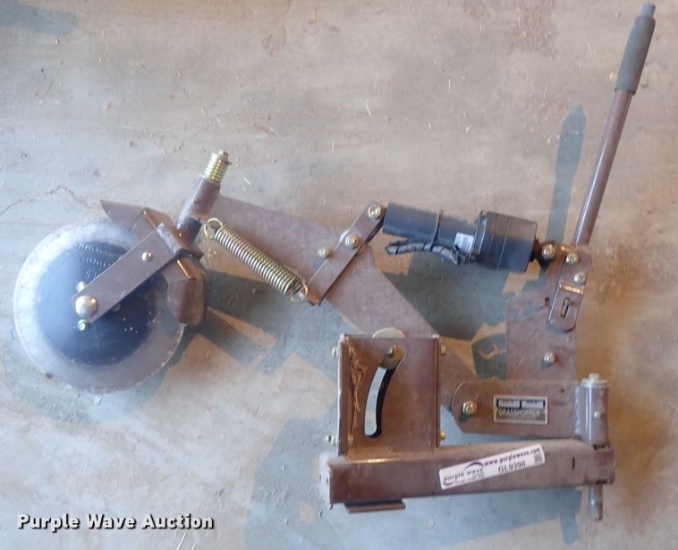 image for item GL9398 Grasshopper 112 coulter attachment