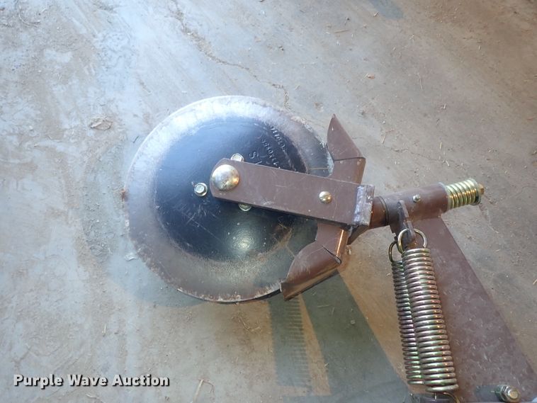 image for item GL9398 Grasshopper 112 coulter attachment