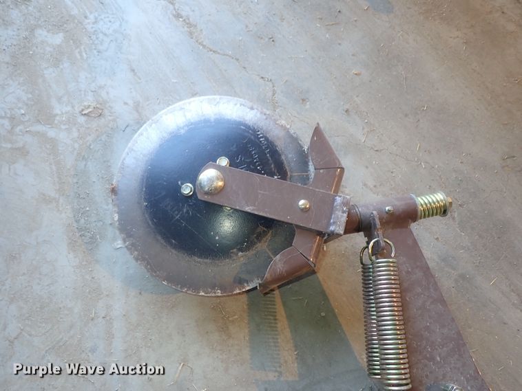 image for item GL9398 Grasshopper 112 coulter attachment