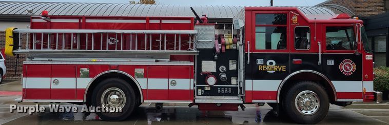 image for item GO9352 1999 Pierce Sabor  pumper fire truck