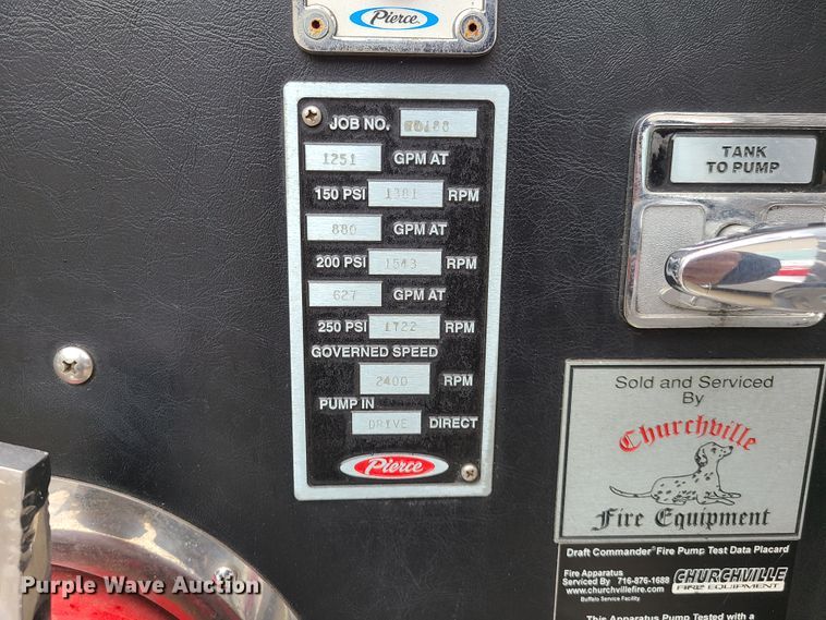 image for item GO9352 1999 Pierce Sabor  pumper fire truck