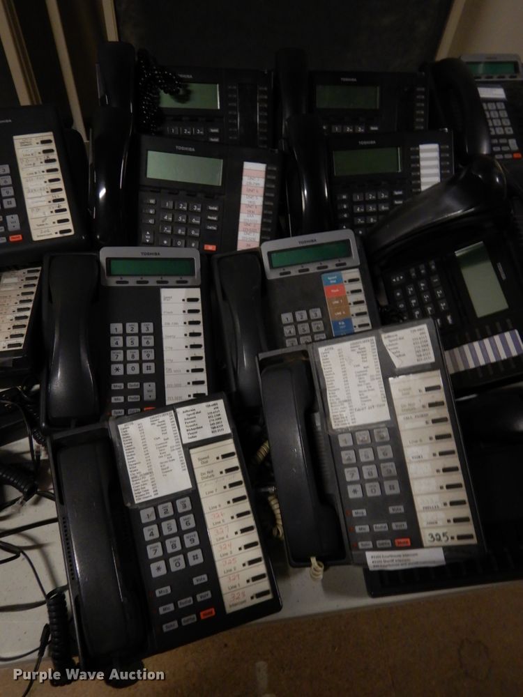 image for item GQ9788 Approximately 25 Toshiba phones