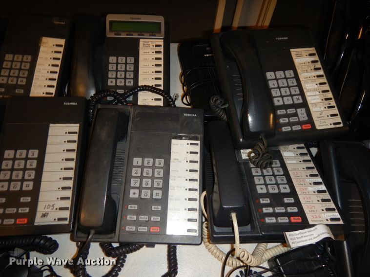 image for item GQ9788 Approximately 25 Toshiba phones