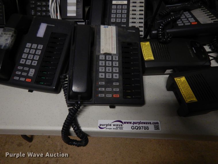 image for item GQ9788 Approximately 25 Toshiba phones