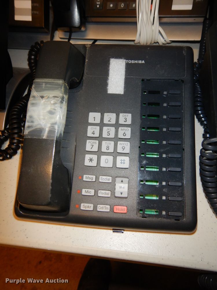 image for item GQ9788 Approximately 25 Toshiba phones