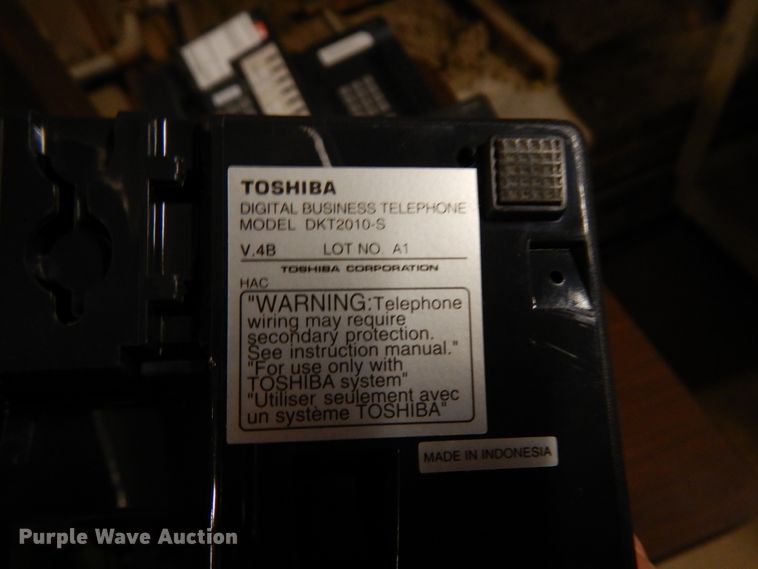 image for item GQ9789 Approximately 20 Toshiba digital business phones