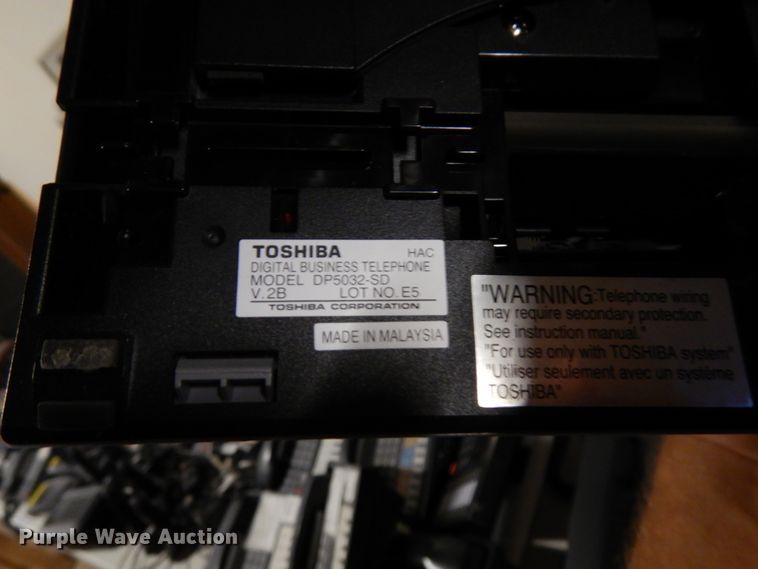 image for item GQ9789 Approximately 20 Toshiba digital business phones