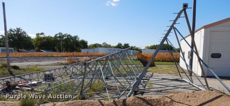 image for item GQ9792 Approximately 180' radio tower